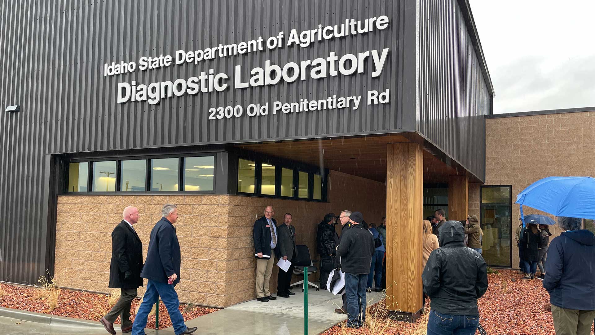 ISDA Diagnostic Lab Ribbon Cutting - Pivot North Architecture